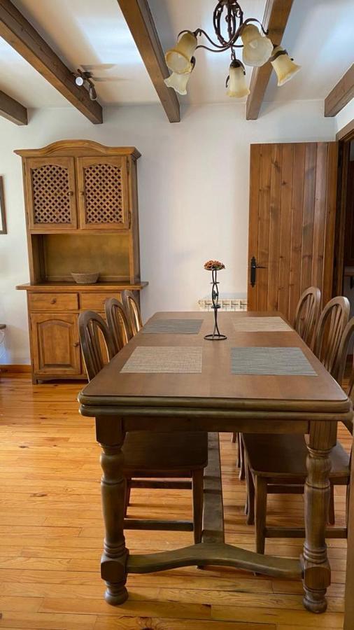 בנאסקה Apartamentos Nogueret מראה חיצוני תמונה